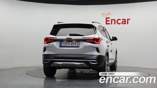 Kia Seltos 4