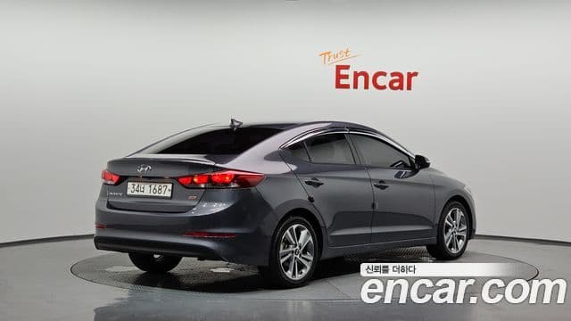 Hyundai Avante AD 2