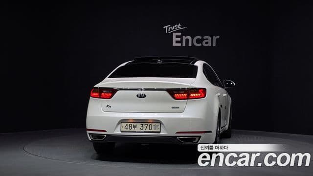 Kia All New K7 Hybrid 3
