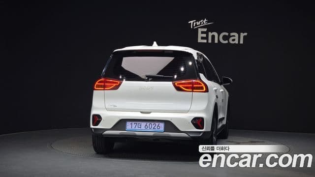 Kia Niro Plus 4