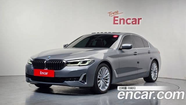 BMW 5 Series (G30)