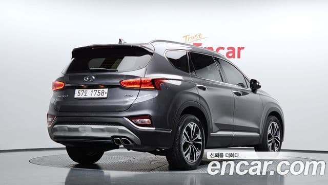 Hyundai Santa Fe TM 2