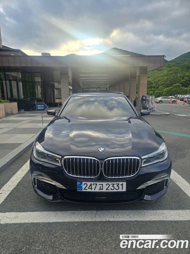 BMW 7 Series (G11)