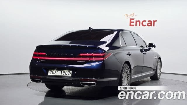 Genesis G90 2