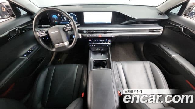 Hyundai Grandeur (GN7) 4
