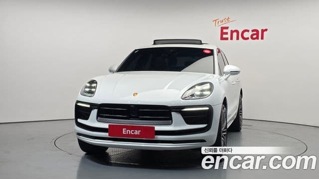 Porsche Macan 2