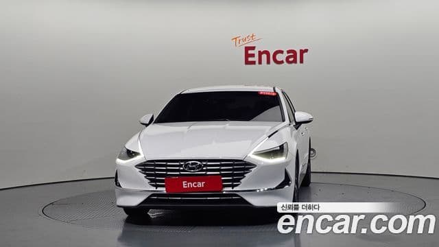Hyundai Sonata Hybrid (DN8) 3