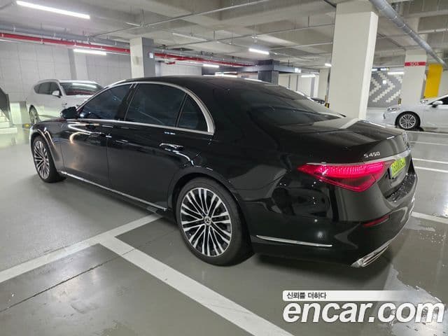 Mercedes-Benz S-Class W223 2