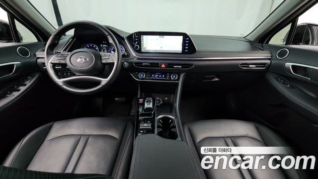 Hyundai Sonata (DN8) 4