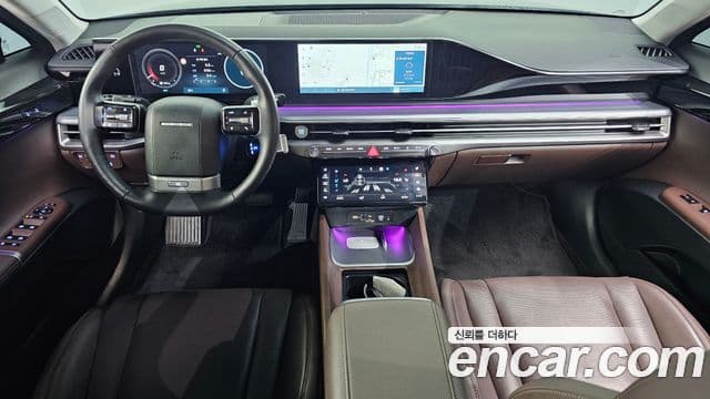 Hyundai Grandeur (GN7) 4