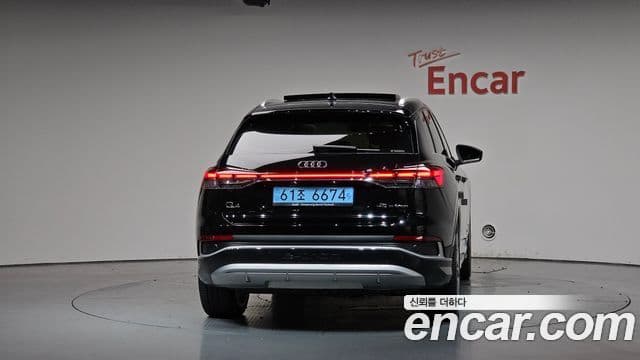 Audi Q4 e-트론 (F4) 3
