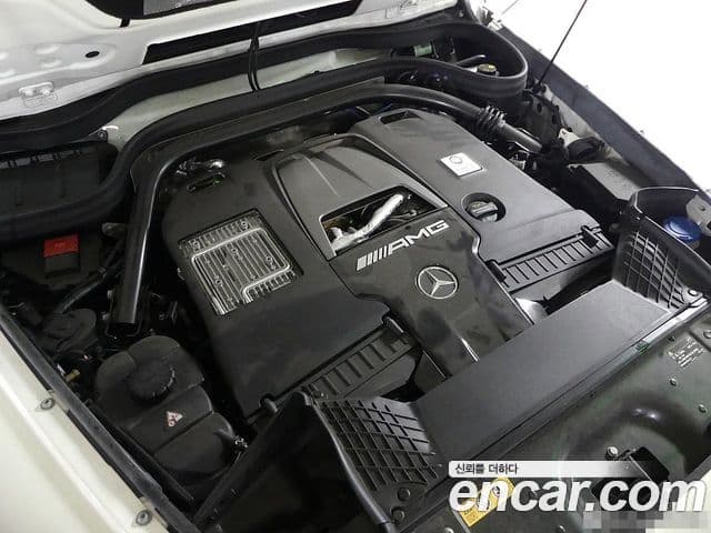 Mercedes-Benz G-Class W463b 4