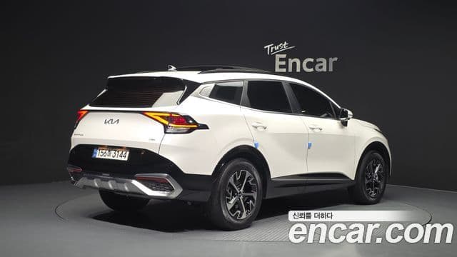 Kia Sportage 5th Gen Hybrid 2