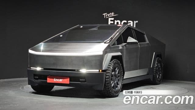 Tesla Cybertruck 1