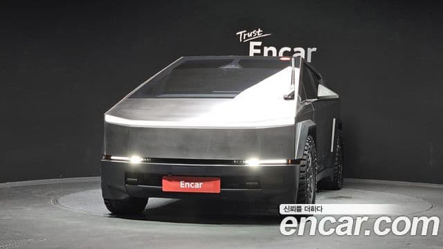 Tesla Cybertruck 3