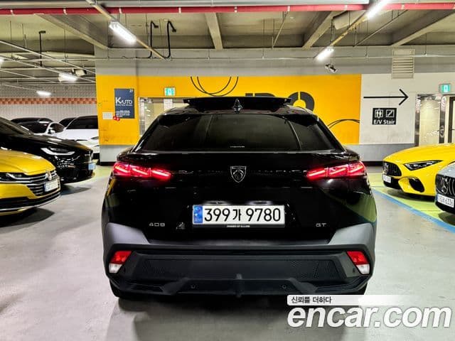 Peugeot 408 3