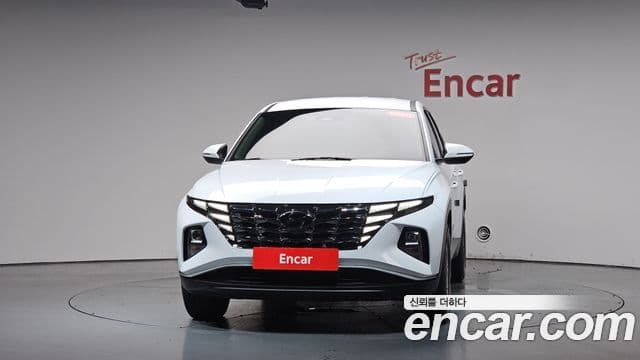 Hyundai Tucson (NX4) 3