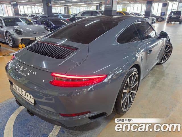 Porsche 911 2