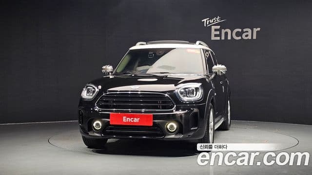 MINI Cooper Countryman 3