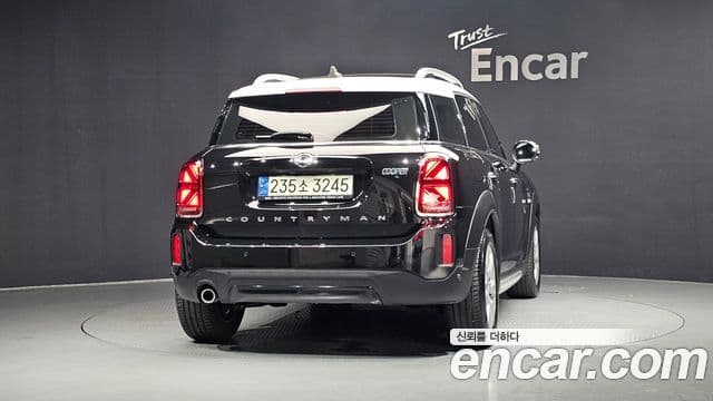 MINI Cooper Countryman 4