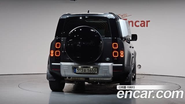 Land Rover 디펜더 (L663) 3
