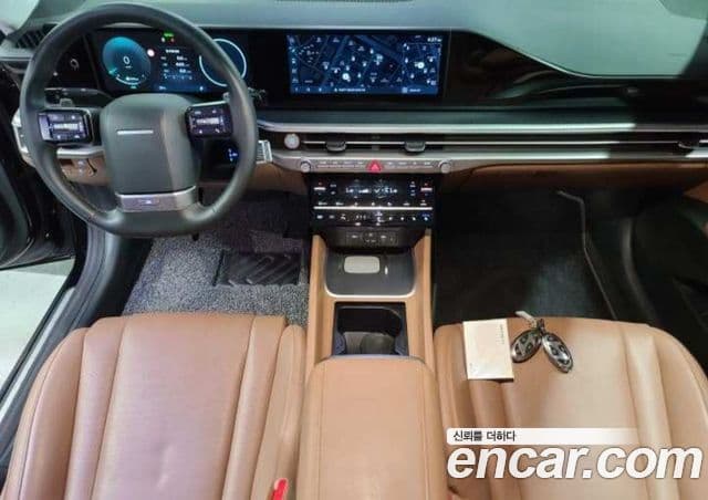 Hyundai Grandeur (GN7) 2