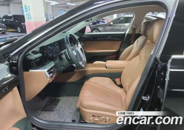 Hyundai Grandeur (GN7) 4