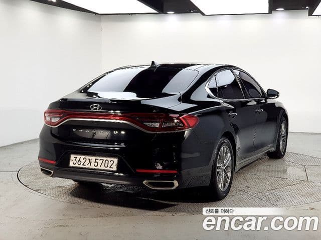 Hyundai Grandeur IG 4