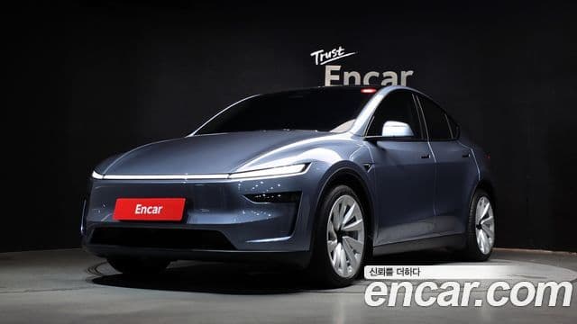 Tesla Model Y 1