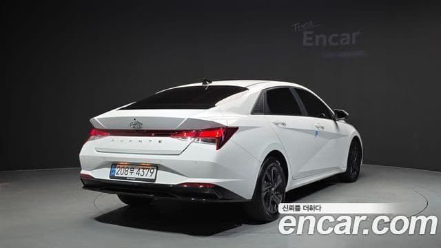 Hyundai Avante Hybrid (CN7) 2