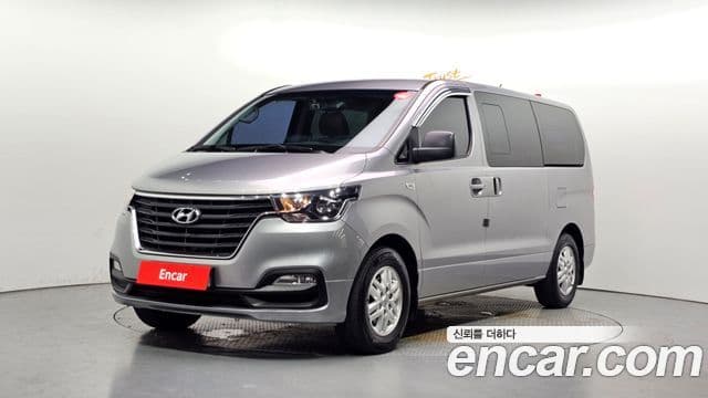 Hyundai The New Grand Starex