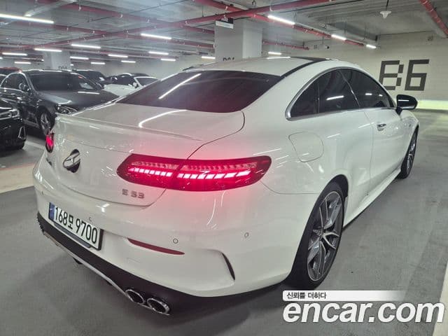 Mercedes-Benz E-Class W213 4