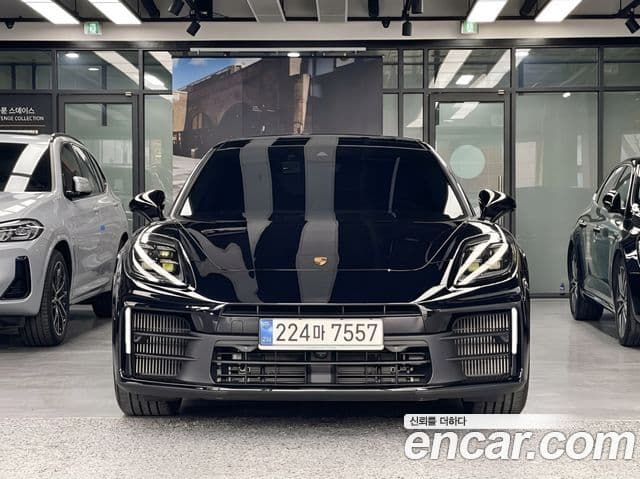 Porsche Panamera (976) 1