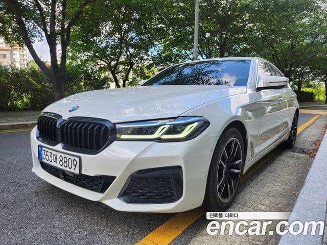 BMW 5 Series (G30)