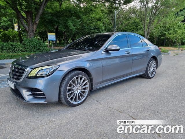 Mercedes-Benz S-Class W222