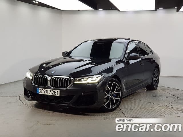 BMW 5 Series (G30)