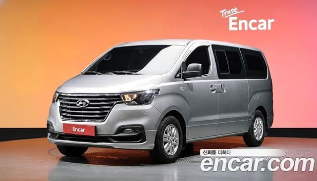 Hyundai The New Grand Starex