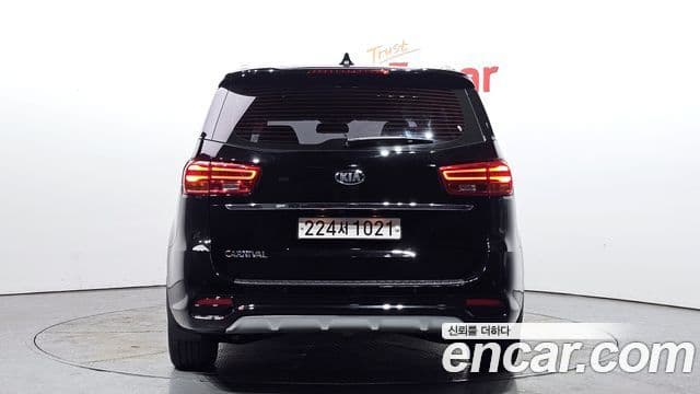 Kia The New Carnival 4