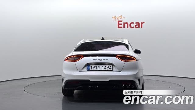 Kia Stinger 4