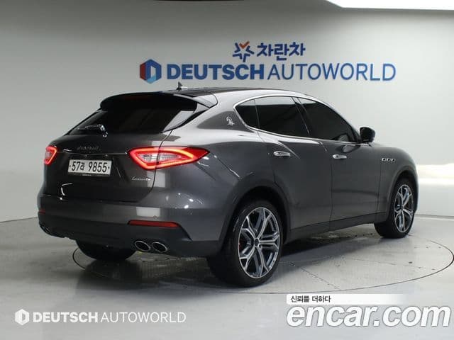 Maserati Levante 2
