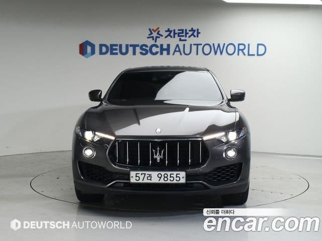 Maserati Levante 3