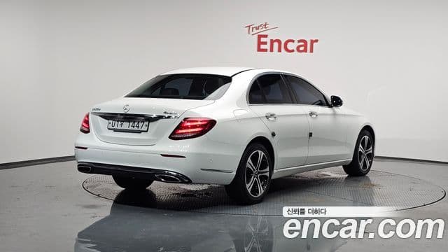 Mercedes-Benz E-Class W213 2