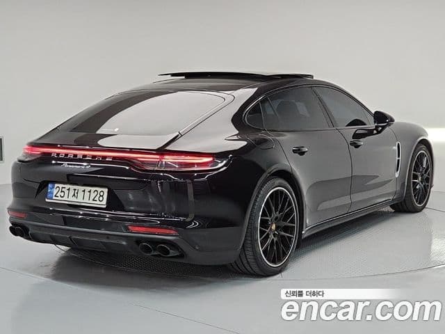 Porsche Panamera (971) 4