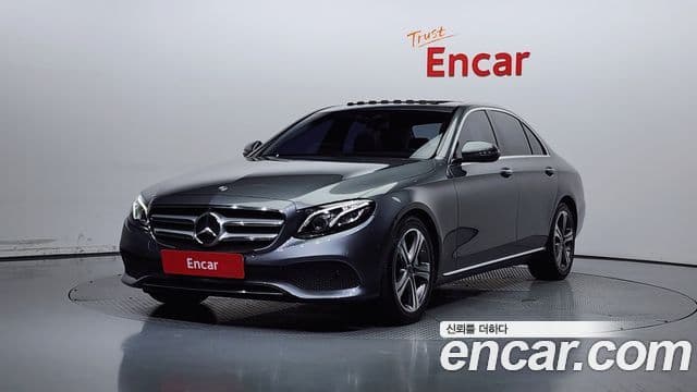 Mercedes-Benz E-Class W213 1