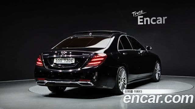 Mercedes-Benz S-Class W222 2
