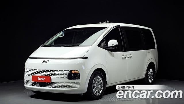 Hyundai Staria