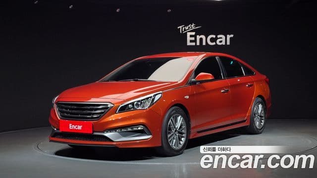 Hyundai LF Sonata 1