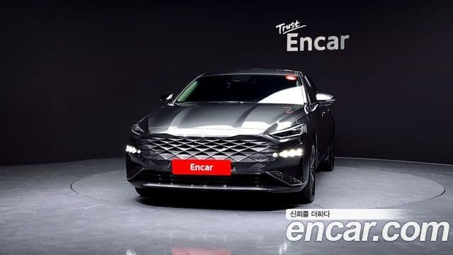 Kia K8 Hybrid 3