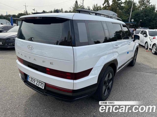 Hyundai Santa Fe (MX5) 4