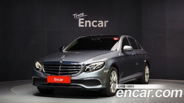 Mercedes-Benz E-Class W213 1